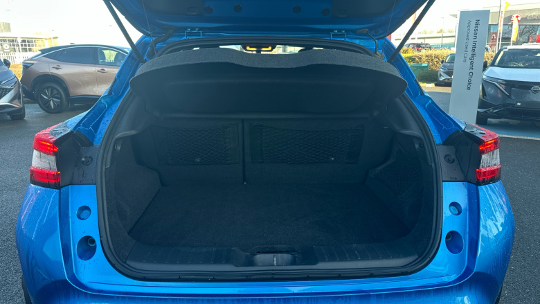 Nissan Juke 1.0 DiG-T 114 Tekna 5dr Petrol Hatchback